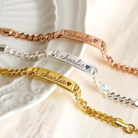 Personalisiertes Babynamen- und Geburtssteinarmband